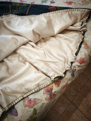 TRAJE FALLERA NIÑA: FALDA, 3 CORPIÑOS Y MANTELETAS