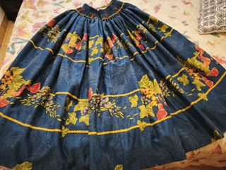 TRAJE FALLERA NIÑA: FALDA, 3 CORPIÑOS Y MANTELETAS