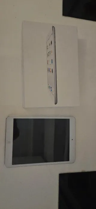 Apple iPad Mini 2 Plata/Blanco