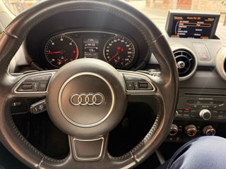 Audi A1 S line de 2014 deportivo, cambio aautomáti