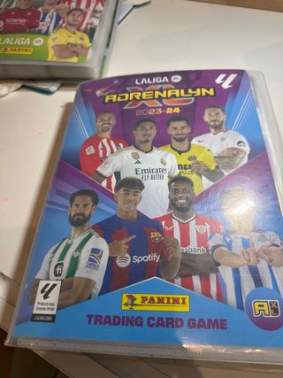 Colección Cromos Adrenalyn 2023-24 y taco de repes