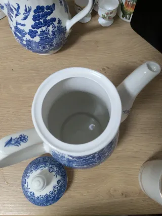 Tetera Churchill Currier & Ives mill dam