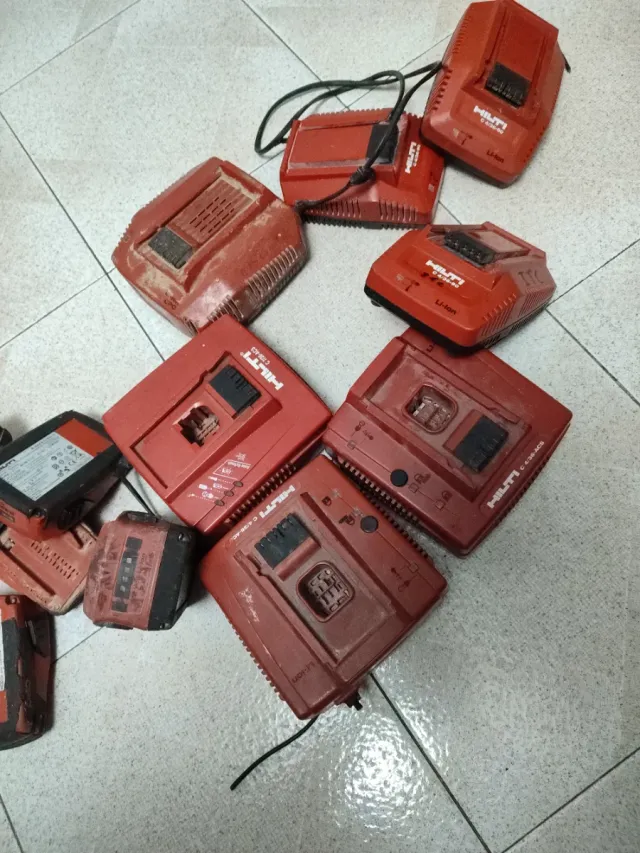 Cargadores y Baterías Hilti (Avería)
