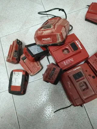 Cargadores y Baterías Hilti (Avería)