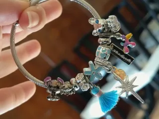 Pulsera con charms Handmade