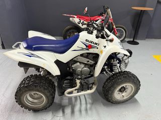 Suzuki LTZ 250 Quad Blanco y Azul
