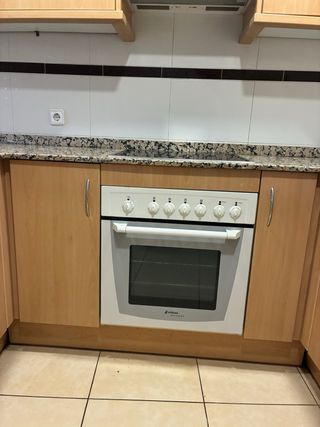 Cocina completa madera y granito