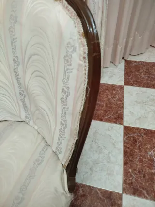 Juego de 2 sillas y mesa auxiliar