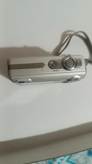 Cámara Casio Exilim Plata 6.0 MP