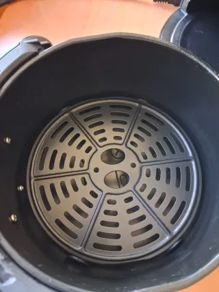 Freidora de aire Russell Hobbs, para piezas.