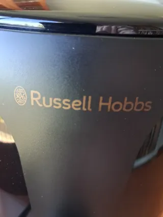 Freidora de aire Russell Hobbs, para piezas.