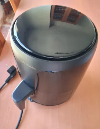Freidora de aire Russell Hobbs, para piezas.