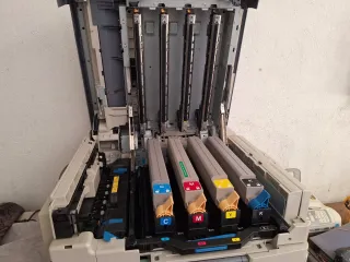 Impresora OKI C9655, guillotina y encoladora