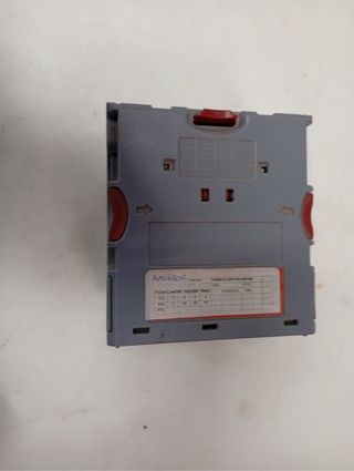 Billetero NV10 con pulsador de azkoyen