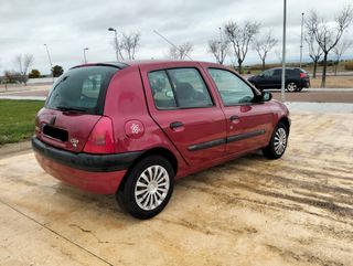 Renault Clio 2001
