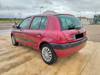 Renault Clio 2001
