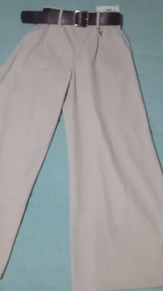 Calças bombazina bege com cinto