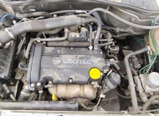 1786000 piloto tras izq opel 89307491 corsa c club