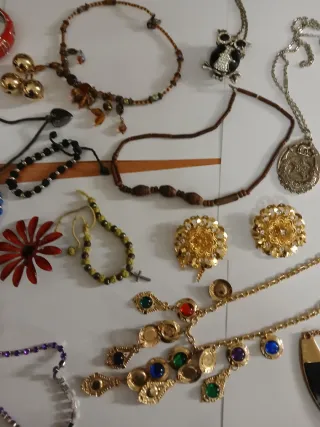 Lote de bisutería variada