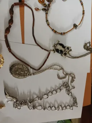 Lote de bisutería variada