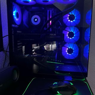 PC Gaming Gama Alta  RTX 5070 OC + Ryzen 7 7700X