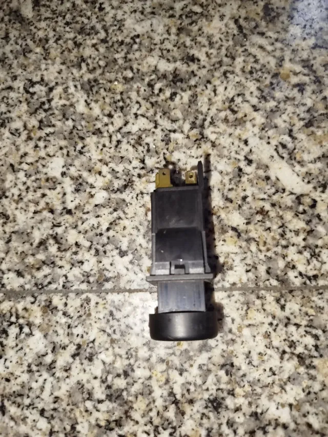 Botón antinieblas delanteros Peugeot 306 205