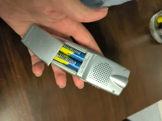 Grabadora de voz Olympus VN-2100