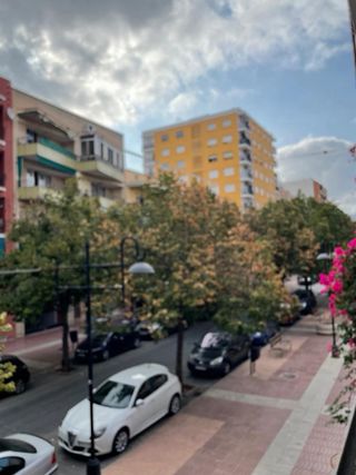 Planta 1  em avenida centro de Canals se vende