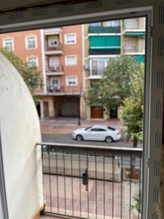 Planta 1  em avenida centro de Canals se vende