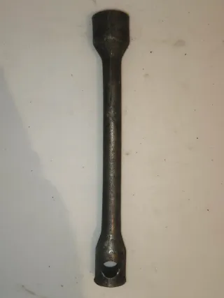 Llave de rueda