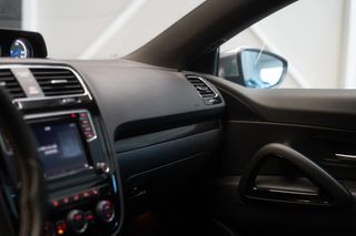 VOLKSWAGEN SCIROCCO R