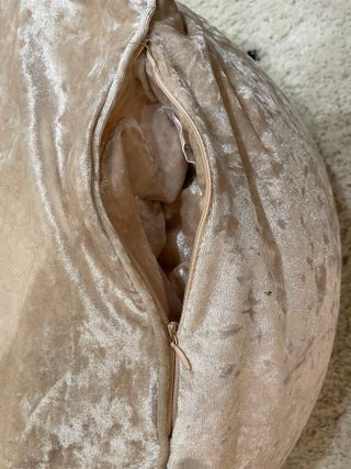 Puf chenilla rosa pálido