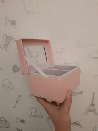 Joyero beige y DE REGALO el joyero PONTINA