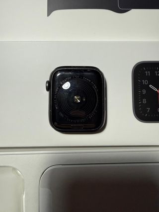 Apple Watch SE 44mm Space Gray