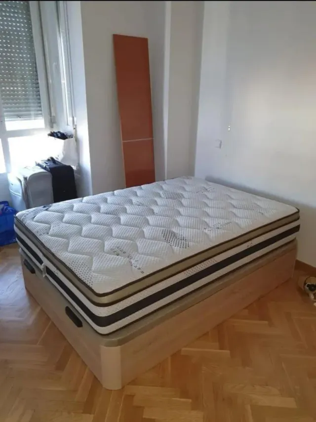 Canapés y colchones nuevos