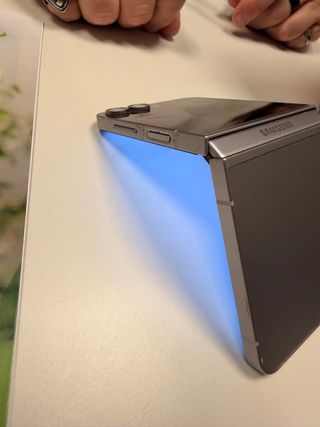 Samsung Galaxy Z Flip 6 Gris 512GB