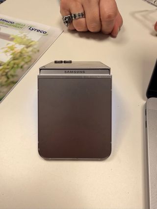 Samsung Galaxy Z Flip 6 Gris 512GB