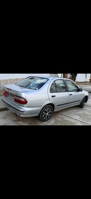 Nissan Almera N15