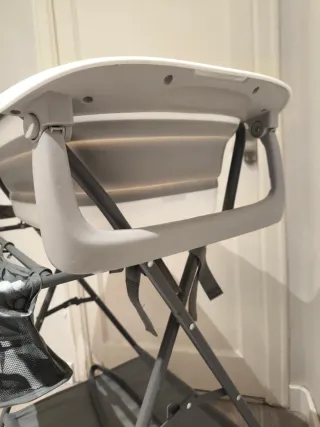 Bañera Plegable Twistshake con Patas y Cesta