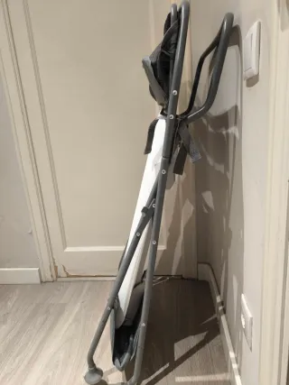 Bañera Plegable Twistshake con Patas y Cesta