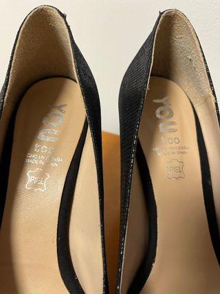 Zapatos de tacón negros con plataforma