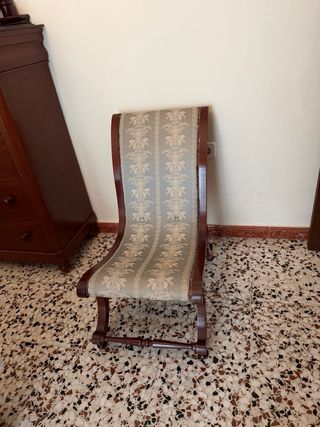 Muebles de madera maciza de caoba para dormitorio.