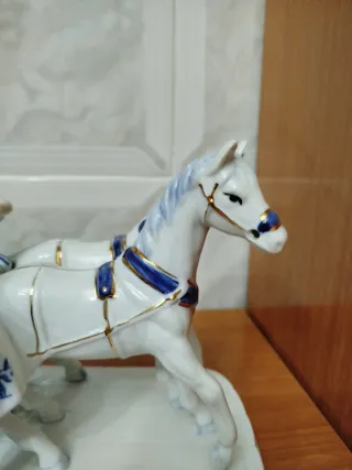 Figura de porcelana Carruaje
