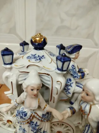Figura de porcelana Carruaje