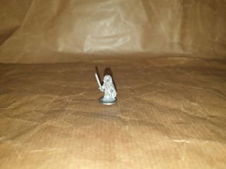 GRENADIER Fantasy Personalities Halfling mujer