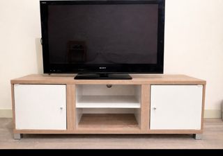Mobile TV in legno e metallo