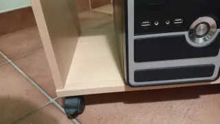 Mesa auxiliar para ordenador