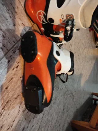 Botas de esquí naranja y blanco Niños