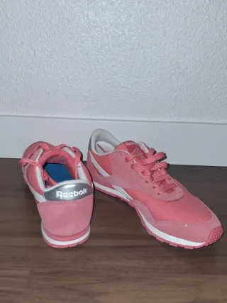 Zapatillas Reebok Classic Rosas y Blancas