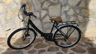 Bicicleta de montaña negra